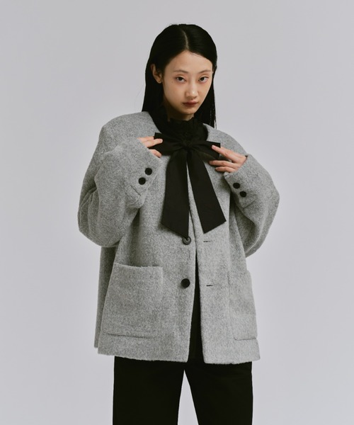 FEKETE(フェケテ)の「BOWTIE FRILL SHIRT BLOUSE / ボウタイフリルシャツブラウス(シャツ/ブラウス・レディース・ブラック/ブルー/ホワイト・SMALL/MEDIUM/LARGE)」の6枚目の写真