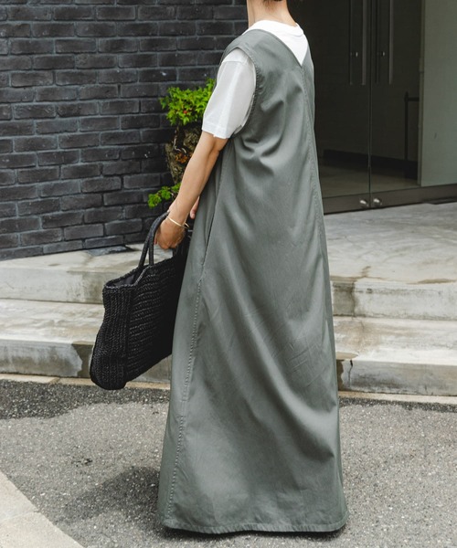 FORK&SPOON（フォークアンドスプーン）の「FORK&SPOON　テントラインジャンパースカート（ワンピース・レディース・ネイビー/オリーブ・1/2）」の14枚目の写真