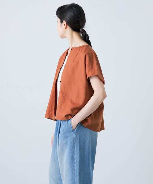 かぐれ（カグレ）の「コットンリネンクロップドブラウス（シャツ