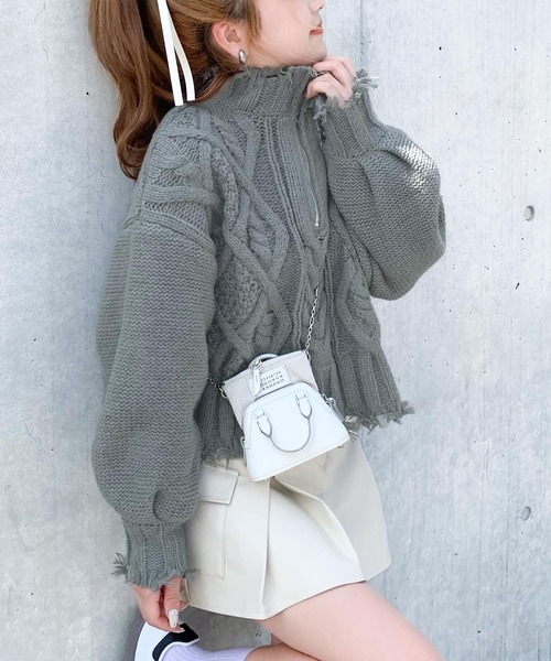 mily bilet（ミウィビレット）の「【mily bilet】大人カジュアルに遊び心を。ダメージハーフジップハイネックショート丈ケーブルニット（ニット/セーター・レディース・ブラック/アイボリー/グレー・LARGE/MEDIUM/SMALL/X-LARGE）」の7枚目の写真