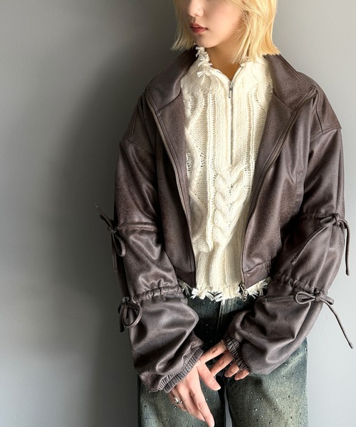 mily bilet（ミウィビレット）の「【mily bilet】大人カジュアルに遊び心を。ダメージハーフジップハイネックショート丈ケーブルニット（ニット/セーター・レディース・ブラック/アイボリー/グレー・LARGE/MEDIUM/SMALL/X-LARGE）」の14枚目の写真
