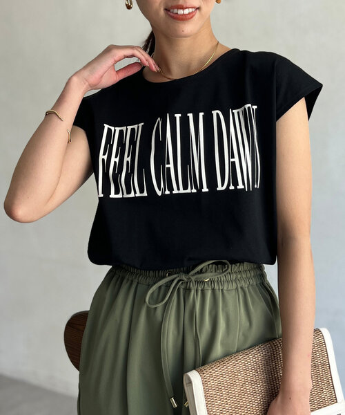 Chez toi（シェトワ）の「フレンチスリーブロゴTシャツ（Tシャツ/カットソー・レディース・ブラック/カーキ/オフホワイト/オレンジ・FREE）」の3枚目の写真