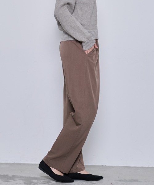 Arnold Palmer（アーノルドパーマー）の「ツイル タックパンツ（その他パンツ・レディース・ブラック/ライトブラウン・S/M/L）」の12枚目の写真