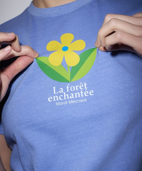 Mardi Mercredi（マルディメクルディ）の「SLIM TSHIRT ENCHANT : FLOWER / スリム Tシャツ ENCHANT：フラワー（Tシャツ/カットソー・レディース・ブルー系その他・FREE）」の4枚目の写真