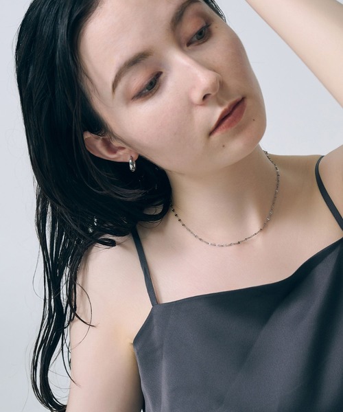 Phoebe（フィービィー）の「【金属アレルギー対応】スパークリングペタルネックレス/サージカルステンレス（ネックレス・レディース・ピンクゴールド/イエローゴールド/シルバー・FREE）」の12枚目の写真