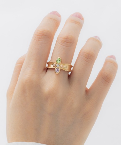 ANU(アヌ)の「Echidna’s cross ring - エキドナクロスリング(リング・レディース・シルバー/ゴールド・9-10/13-14/11-12)」の12枚目の写真