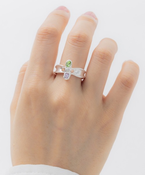ANU(アヌ)の「Echidna’s cross ring - エキドナクロスリング(リング・レディース・シルバー/ゴールド・9-10/13-14/11-12)」の9枚目の写真