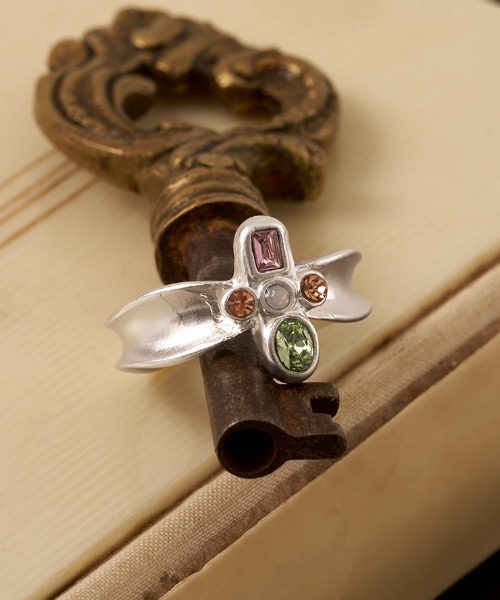 ANU(アヌ)の「Echidna’s cross ring - エキドナクロスリング(リング・レディース・シルバー/ゴールド・9-10/13-14/11-12)」の22枚目の写真