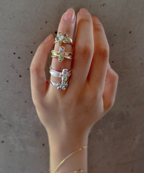 ANU(アヌ)の「Echidna’s cross ring - エキドナクロスリング(リング・レディース・シルバー/ゴールド・9-10/13-14/11-12)」の20枚目の写真