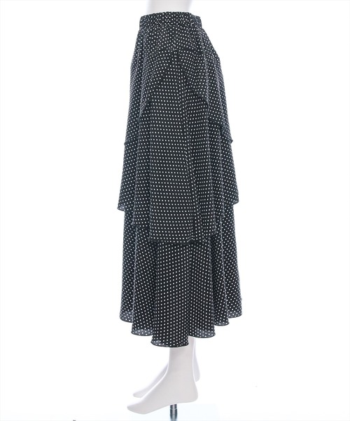 clear（クリア）の「【低身長サイズ有】ドット柄ランダムティアードロングスカート [大人可愛い 骨格ナチュラル]≪再入荷≫（スカート・レディース・ブラック/オフホワイト・F/XS）」の9枚目の写真