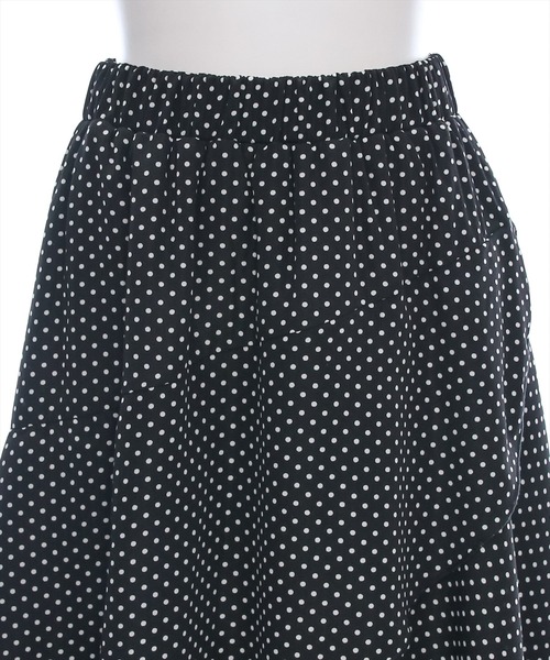 clear（クリア）の「【低身長サイズ有】ドット柄ランダムティアードロングスカート [大人可愛い 骨格ナチュラル]≪再入荷≫（スカート・レディース・ブラック/オフホワイト・F/XS）」の12枚目の写真