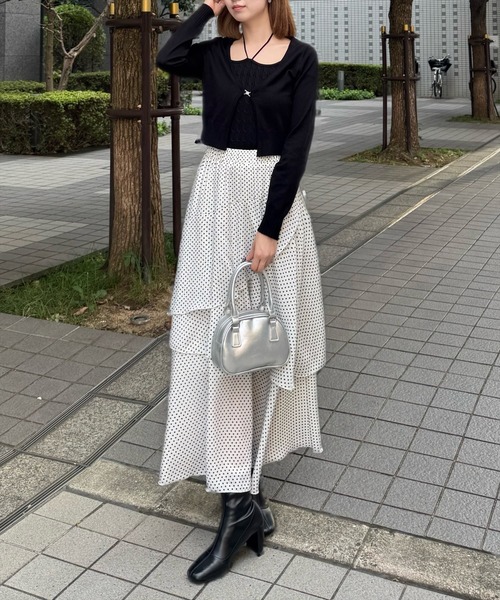 clear（クリア）の「【低身長サイズ有】ドット柄ランダムティアードロングスカート [大人可愛い 骨格ナチュラル]≪再入荷≫（スカート・レディース・ブラック/オフホワイト・F/XS）」の19枚目の写真