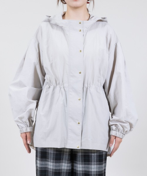 meeny miny（ミーニーマイニー）の「【meeny miny】[美シルエットシリーズ]【撥水/UV/軽量】美優マウンテンパーカー（マウンテンパーカー・レディース・ブラック/ベージュ・MEDIUM）」の14枚目の写真