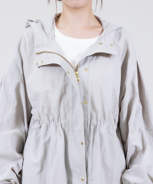 meeny miny（ミーニーマイニー）の「【meeny miny】[美シルエットシリーズ]【撥水/UV/軽量】美優マウンテンパーカー（マウンテンパーカー・レディース・ブラック/ベージュ・MEDIUM）」の18枚目の写真