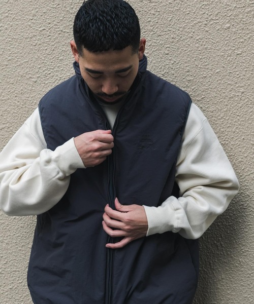 URBAN RESEARCH DOORS(アーバンリサーチドアーズ)の「URDリップストップナイロン中綿ベスト(ダウンベスト・メンズ・ブラック/グリーン系その他/チャコールグレー・MEDIUM/LARGE)」の7枚目の写真