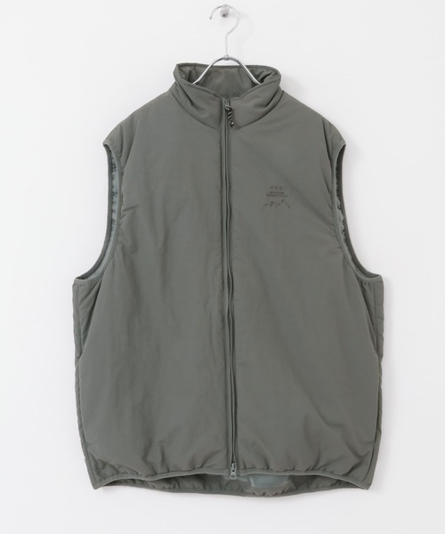URBAN RESEARCH DOORS(アーバンリサーチドアーズ)の「URDリップストップナイロン中綿ベスト(ダウンベスト・メンズ・ブラック/グリーン系その他/チャコールグレー・MEDIUM/LARGE)」の22枚目の写真