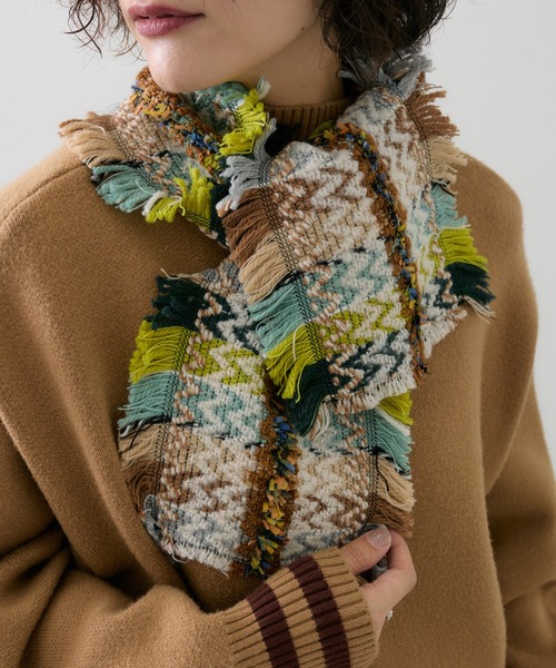 ear PAPILLONNER（イアパピヨネ）の「【P.CORNILLON（ピーコルニオン)】ミックス柄ストール（ストール/ショール・レディース・ベージュ/オレンジ・FREE）」の4枚目の写真