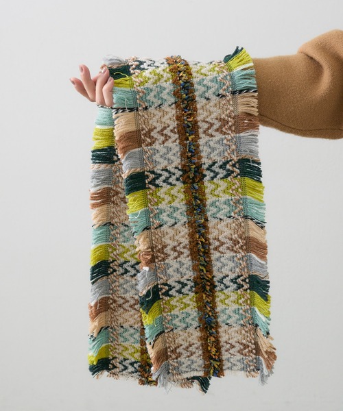 ear PAPILLONNER（イアパピヨネ）の「【P.CORNILLON（ピーコルニオン)】ミックス柄ストール（ストール/ショール・レディース・ベージュ/オレンジ・FREE）」の8枚目の写真