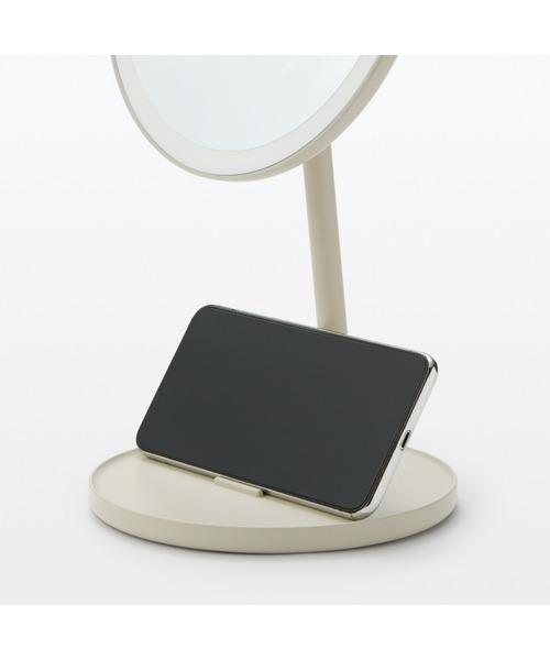 無印良品(ムジルシリョウヒン)の「コードレスLEDライト付ミラー 5倍拡大鏡付/MJ-LMR1(生活家電・メンズ・その他・FREE)」の4枚目の写真