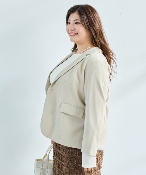 LAVEANGE（ラビアンジェ）の「2WAYスリットスリーブテーラードジャケット（テーラードジャケット・レディース・モカ/ベージュ系その他/ブラック・M/LL/4L/5L/3L）」の7枚目の写真