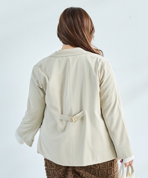 LAVEANGE（ラビアンジェ）の「2WAYスリットスリーブテーラードジャケット（テーラードジャケット・レディース・モカ/ベージュ系その他/ブラック・M/LL/4L/5L/3L）」の8枚目の写真