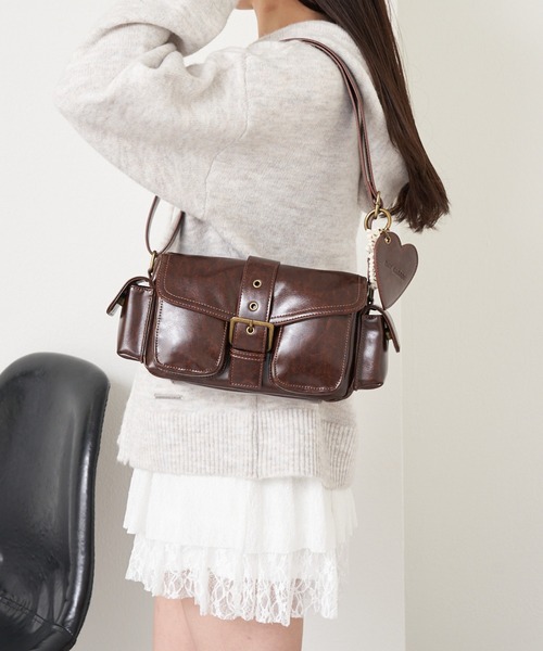 RAY CASSIN（レイカズン）の「チャーム付ショルダーバッグ（ショルダーバッグ・レディース・キャメル/ブラウン/レッド・FREE）」の17枚目の写真