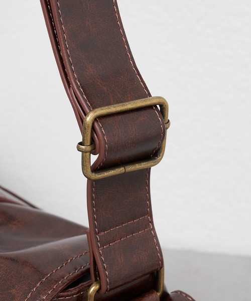 RAY CASSIN（レイカズン）の「チャーム付ショルダーバッグ（ショルダーバッグ・レディース・キャメル/ブラウン/レッド・FREE）」の7枚目の写真