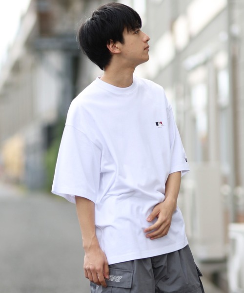 NEW ERA(ニューエラ)の「NEW ERA/ニューエラ 半袖Tシャツ バックプリント オーバーサイズ 14410063/14410064(Tシャツ/カットソー・メンズ・ブラック/ホワイト・M/XL/XXL/L)」の8枚目の写真