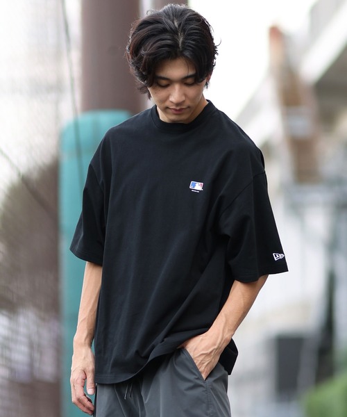 NEW ERA(ニューエラ)の「NEW ERA/ニューエラ 半袖Tシャツ バックプリント オーバーサイズ 14410063/14410064(Tシャツ/カットソー・メンズ・ブラック/ホワイト・M/XL/XXL/L)」の12枚目の写真