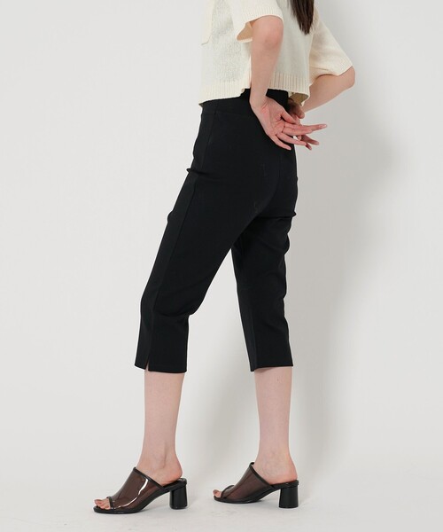 EMMEL REFINES(エメルリファインズ)の「<EMMEL REFINES>EM カプリパンツ ブラック(その他パンツ・レディース・ブラック・S/M)」の3枚目の写真