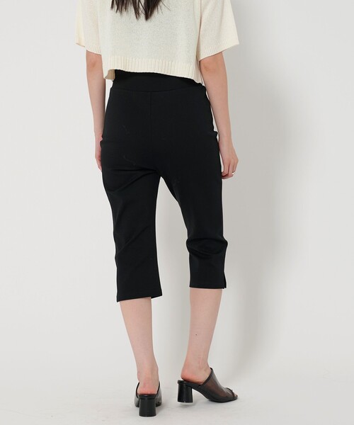 EMMEL REFINES(エメルリファインズ)の「<EMMEL REFINES>EM カプリパンツ ブラック(その他パンツ・レディース・ブラック・S/M)」の4枚目の写真