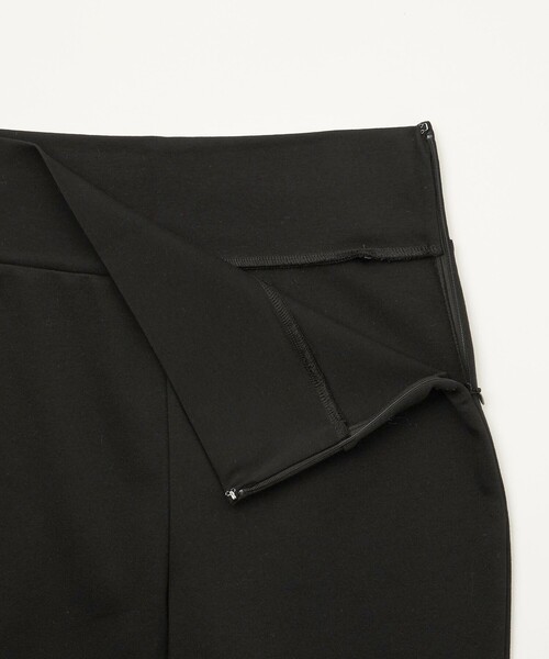 EMMEL REFINES(エメルリファインズ)の「<EMMEL REFINES>EM カプリパンツ ブラック(その他パンツ・レディース・ブラック・S/M)」の13枚目の写真