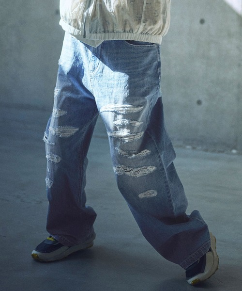 ADAM PATEK(アダムパテック)の「ADAMPATEK/destroy wide denim/デストロイワイドデニムパンツ(デニムパンツ・メンズ・ホワイト/ライトインディゴブルー/ダークインディゴブルー/ブラック・1/2)」の9枚目の写真