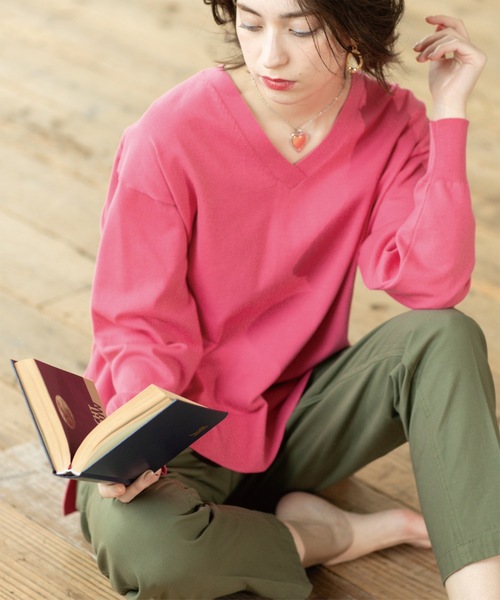 OPAQUE.CLIP（オペークドットクリップ）の「リラクシーVネックニット/オーガニックコツトン混【UV/洗濯機洗い可】（ニット/セーター・レディース・オフホワイト/ピンク系/ネイビー/ライトグレー・42/40/38/36）」の19枚目の写真