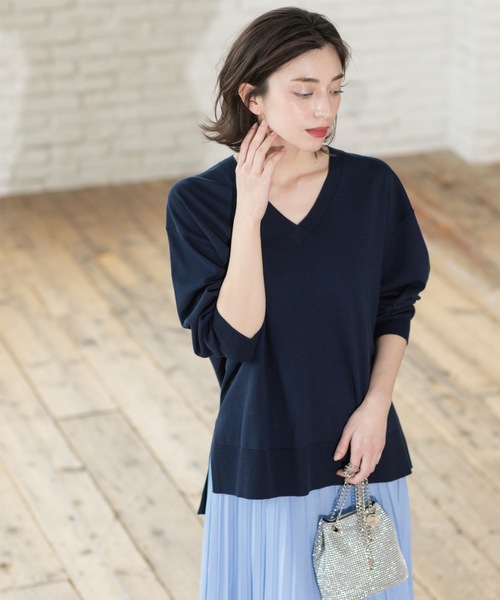 OPAQUE.CLIP（オペークドットクリップ）の「リラクシーVネックニット/オーガニックコツトン混【UV/洗濯機洗い可】（ニット/セーター・レディース・オフホワイト/ピンク系/ネイビー/ライトグレー・42/40/38/36）」の14枚目の写真