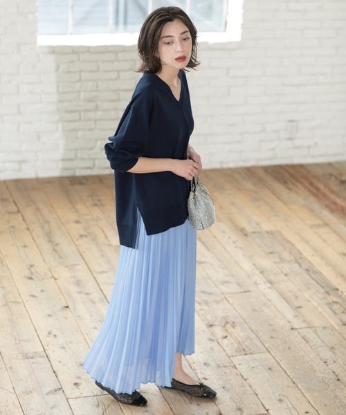 OPAQUE.CLIP（オペークドットクリップ）の「リラクシーVネックニット/オーガニックコツトン混【UV/洗濯機洗い可】（ニット/セーター・レディース・オフホワイト/ピンク系/ネイビー/ライトグレー・42/40/38/36）」の8枚目の写真