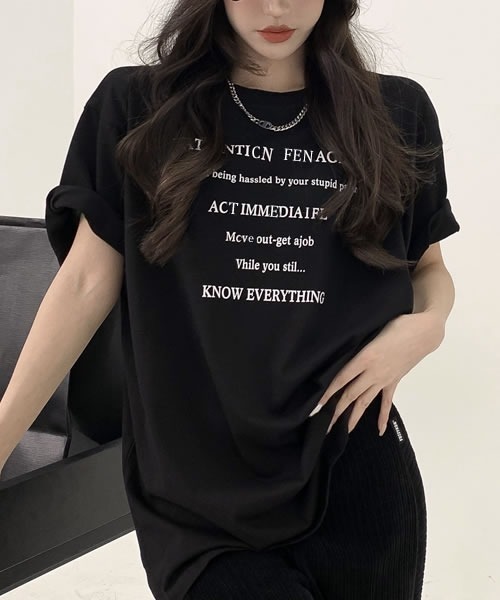 Pittok(ピットク)の「ラウンドネックルーズロゴTシャツ(Tシャツ/カットソー・レディース・ホワイト/ブラック・MEDIUM)」の2枚目の写真