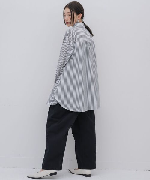 kivi(キヴィ)の「Bigcuffs long shirts(シャツ/ブラウス・レディース・ホワイト系その他/オフホワイト/ブルー・FREE)」の16枚目の写真