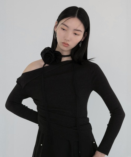 Leja(レジャ)の「【LEJA】アシンメトリーサイドギャザーワンショルダーニットトップス(ニット/セーター・レディース・ブラック/グレー・FREE)」の20枚目の写真