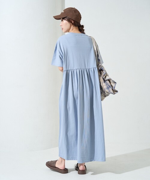 FREAK'S STORE（フリークスストア）の「限定展開　ウエスト ギャザー 切り替え ワンピース（ワンピース・レディース・ネイビー/レッド/ブラウン/オリーブ/サックスブルー/ブラック/オフホワイト/グレー・MEDIUM/SMALL）」の16枚目の写真