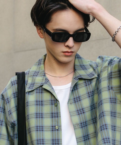 SENSE OF PLACE by URBAN RESEARCH（センスオブプレイスバイアーバンリサーチ）の「スクエアサングラス（メガネ・メンズ・ブラック/ブラック系その他・ONE）」の2枚目の写真