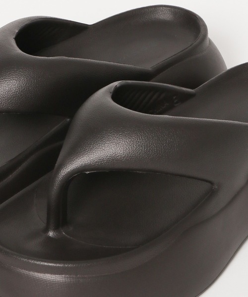 LEPSIM（レプシィム）の「EVA厚底トングサンダル　327881（サンダル・レディース・ベージュ/ブラック/ダークブラウン・LARGE/MEDIUM）」の9枚目の写真