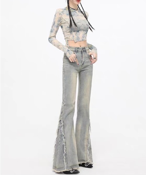 gossip!ロサンゼルス(ゴシップロサンゼルス)の「ヴィンテージハイウエストフリンジアクセント ストレッチフレアデニムパンツ(デニムパンツ・レディース・ライトブルー・S/M/XS/L)」の4枚目の写真