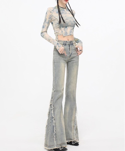 gossip!ロサンゼルス(ゴシップロサンゼルス)の「ヴィンテージハイウエストフリンジアクセント ストレッチフレアデニムパンツ(デニムパンツ・レディース・ライトブルー・S/M/XS/L)」の5枚目の写真