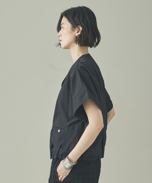 Curensology(カレンソロジー)の「Curensology(カレンソロジー)/タスランジップブラウス(シャツ/ブラウス・レディース・ベージュ/ブラック/ホワイト・FREE)」の10枚目の写真