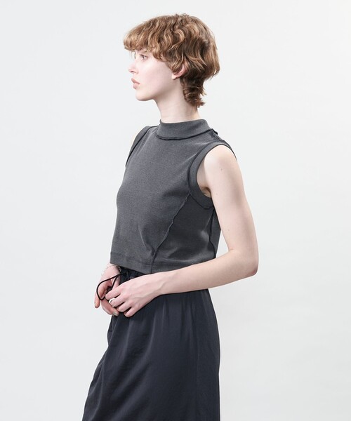 ASTRAET（アストラット）の「＜ASTRAET＞コットン ハイネック ノースリーブカットソー（Tシャツ/カットソー・レディース・ベージュ/ダークグレー・FREE）」の4枚目の写真