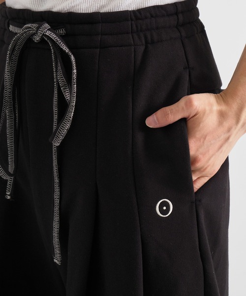SHINYAKOZUKA（シンヤコヅカ）の「別注 HOME BAGGY SHORTS（スウェットパンツ・メンズ・ブラック/グレー・M/S/L）」の15枚目の写真