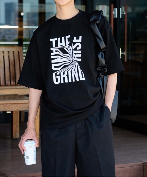 epnok(エプノック)の「グラフィックルーズ半袖Tee(Tシャツ/カットソー・メンズ・ホワイト系3/ブラック系2/ホワイト系1/ホワイト系2/ブラック系1/ブラック系3・SMALL/MEDIUM/LARGE)」の4枚目の写真