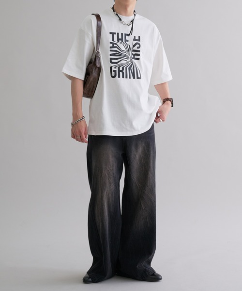 epnok(エプノック)の「グラフィックルーズ半袖Tee(Tシャツ/カットソー・メンズ・ホワイト系3/ブラック系2/ホワイト系1/ホワイト系2/ブラック系1/ブラック系3・SMALL/MEDIUM/LARGE)」の11枚目の写真
