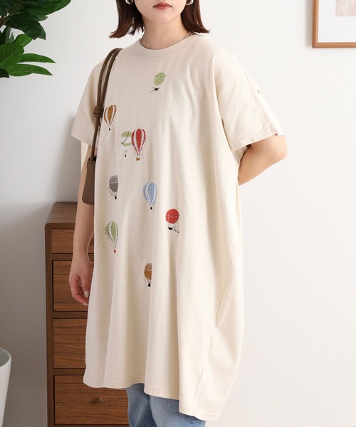Emago(イマゴ)の「EMAGO 気球刺繍ドルマンチュニック(Tシャツ/カットソー・レディース・ネイビー/アイボリー/ホワイト×ブルー・FREE)」の10枚目の写真